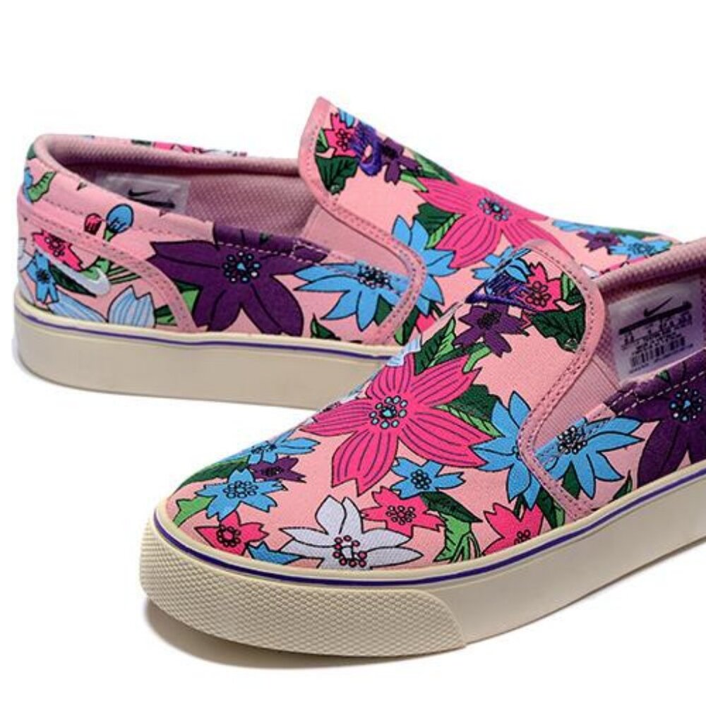 Women's Nike Toki Aloha Floral Pink Boardwalk Sneakers
